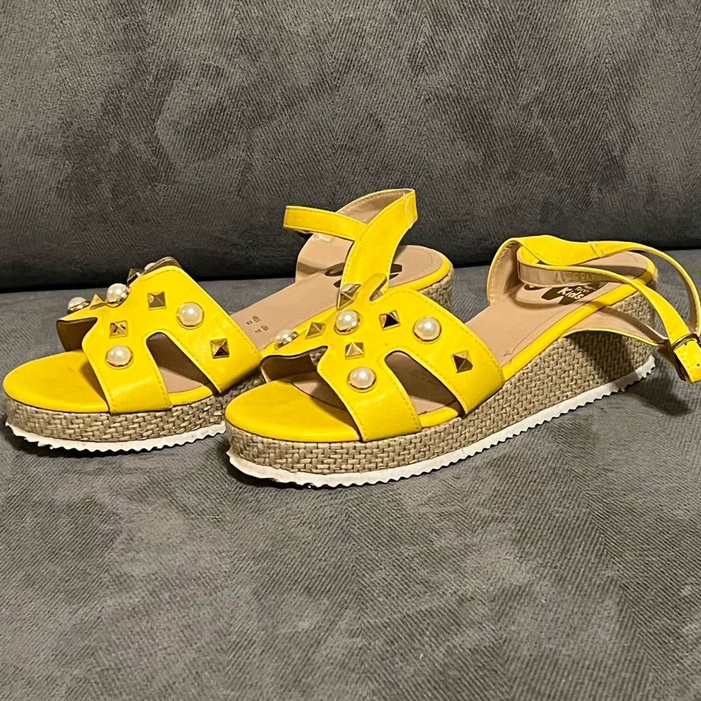 Munro sandals, with Jewels